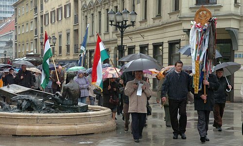 8. Nemzeti Feltámadási Menet  Győr május 19. szombat, 19 óra  Bazilika