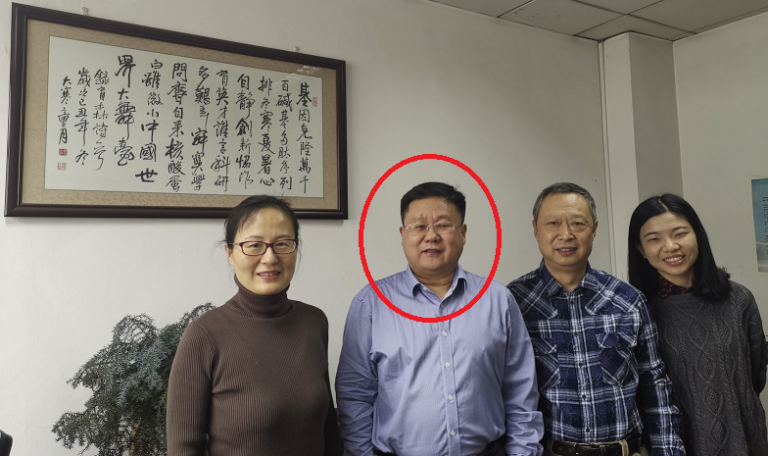 A kínai „Covid-19” vakcina szabadalmaztatását már 2020 februárjában kérték – a kérelmet beadó kutatóorvos ismeretlen okok miatt elhunyt