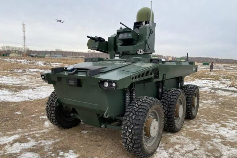 Rogozin: A katonai robotunk kilövi az Abrams és Leopard tankokat