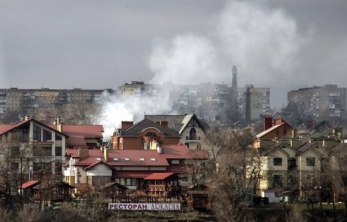Donyecki Köztársaság- Kórházat lőtt az ukrán nehéztüzérség