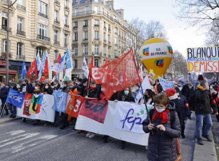 francia-tanarok-sztrajkba-kezdtek-az-orszag-rossz-covid-politikaja-miatt