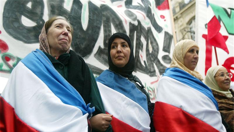 A francia kormány dolgozik a franciaországi iszlám megteremtéséért