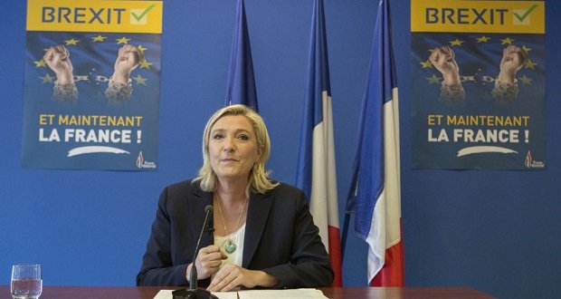 Marine Le Pen társakat keres az Európai Unió lebontásához