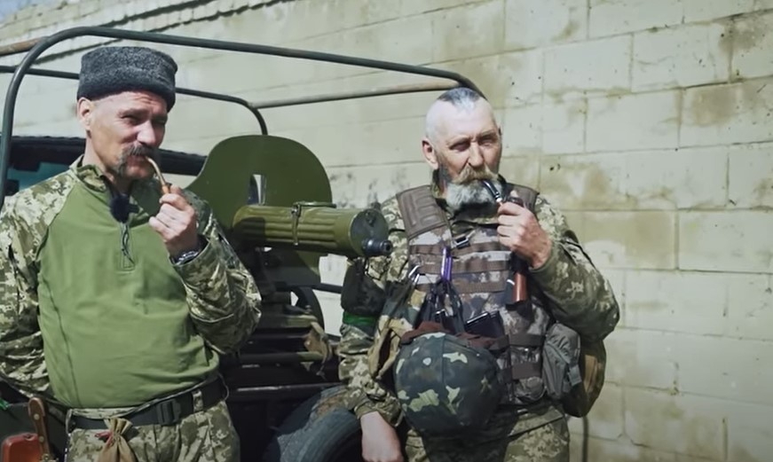 Ukrán háború: Megjelentek a régi szovjet fegyverek, kozákok ukrán oldalon