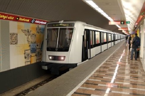 Az utolsó Metropolis metrószerelvény is megérkezett Budapestre