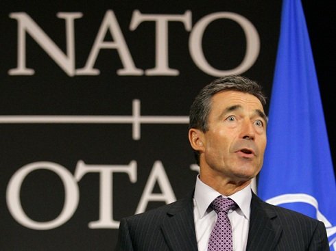 NATO pánik- Fegyverkezésre szólít a főtitkár
