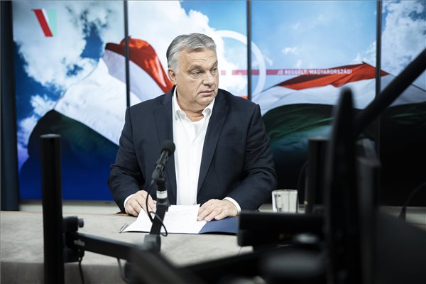 Orbán: Még nem lőnek ránk, de közel vagyunk, hogy tényleges hadviselő féllé váljunk