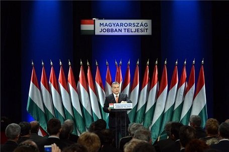 Évértékelő – Orbán Viktor : Magyarország jobban teljesít