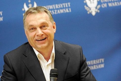 Lengyelországban Orbán Viktor az év embere