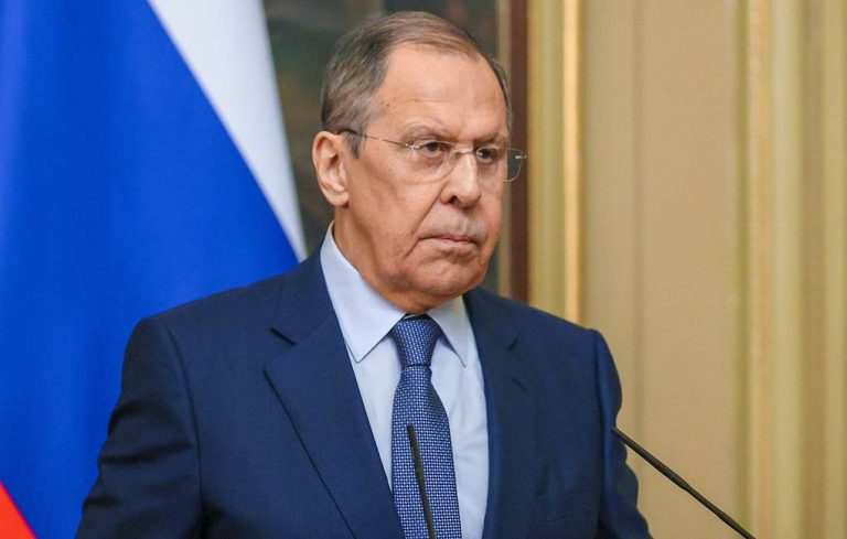 Orosz külügyminiszter: A Nyugat értékei „egy piros centet sem érnek”
