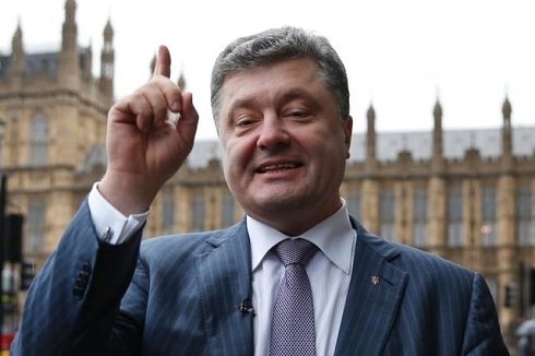 Történelem hamisítás: Az ukrán elnök szerint ők szabadították fel az auschwitzi lágert