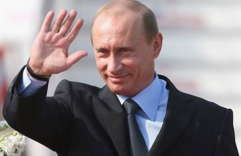 Putyin népszerűsége hatéves csúcson