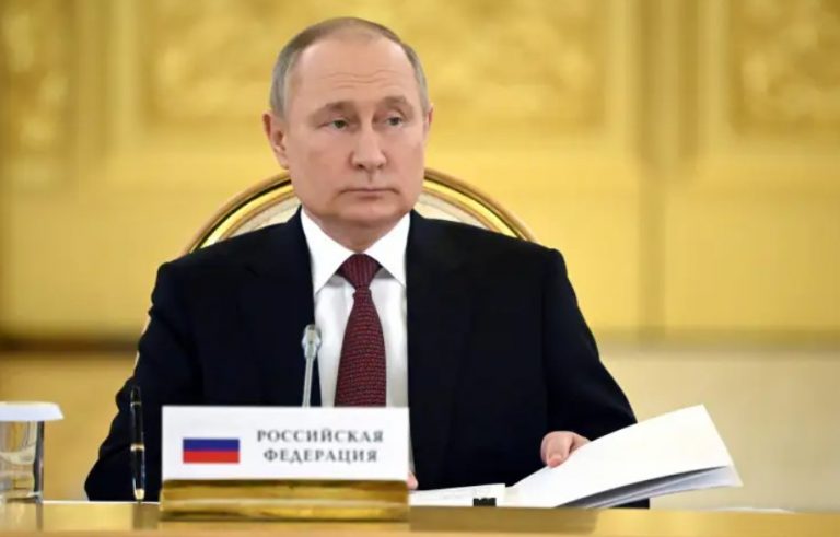 Putyin: az európai orosz ellenes szankciók „gazdasági öngyilkossággal” egyenlőek
