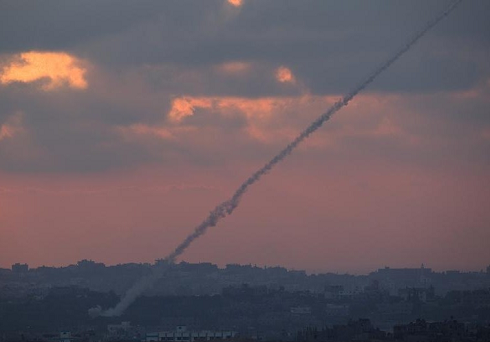 Izraelt rakétákkal lőtték Gázából