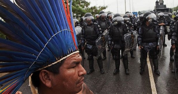 Tiltakoznak a sziú indiánok a földjükön áthaladó olajvezeték miatt