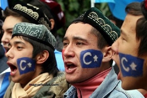 USA lép ujgur testvéreink „Trianonja” ellen