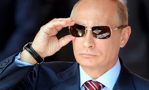 Vlagyimir Putyin: Úriemberek vagyunk, előre bejelentettük a szíriai hadműveleteket